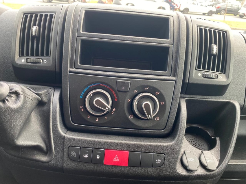 fiat ducato 2.2 bluehdi diesel cargo manual 4p 2024