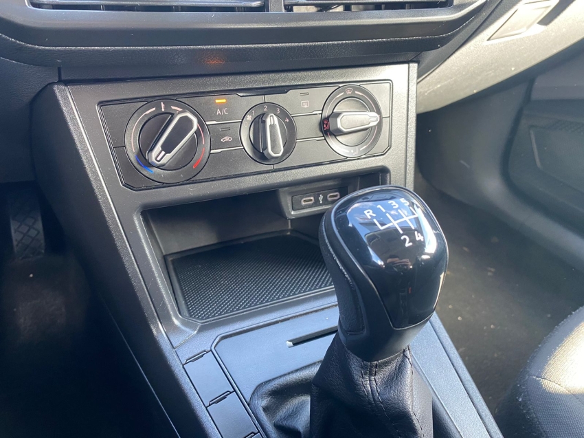volkswagen polo 1.0 mpi track manual flex 4p 2024