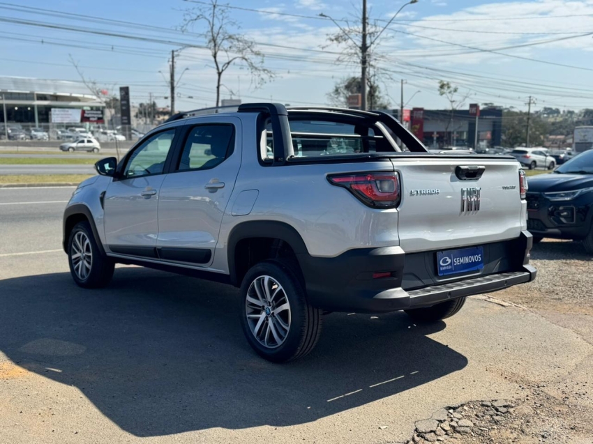 fiat strada 1.3 firefly flex volcano cd cvt 4p automatico 2025