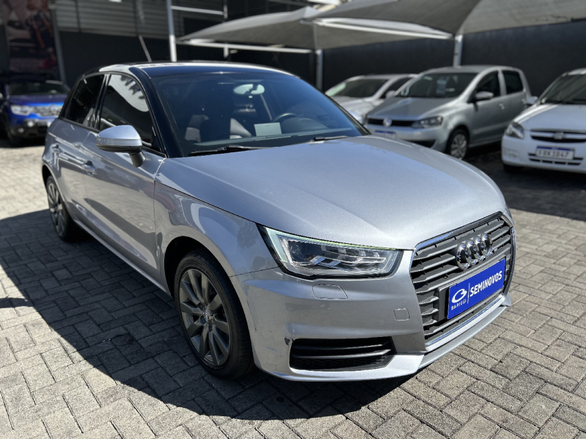 audi a1 1.4 tfsi sportback attraction 16v 122cv gasolina 4p s-tronic automatico 2016