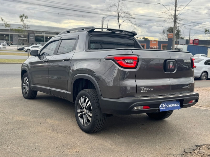 fiat toro 1.3 turbo 270 flex freedom at6 4p automatico 2022