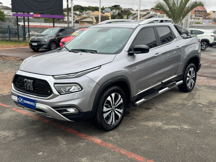 fiat toro 1.3 turbo 270 flex volcano at6 4p automatico 2025
