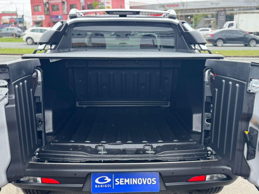fiat toro 1.3 turbo 270 flex volcano at6 4p automatico 2025