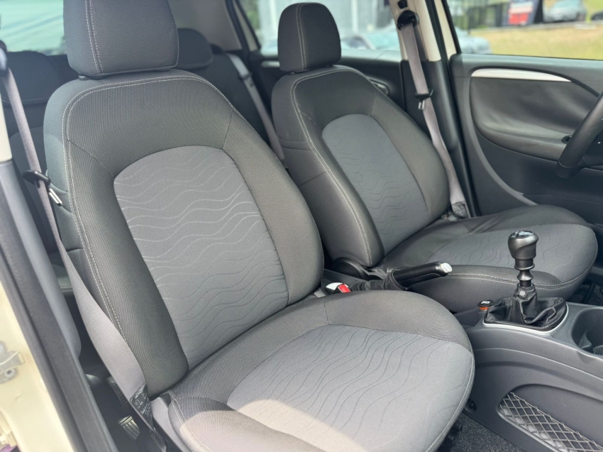 fiat punto 1.6 essence 16v flex 4p manual 2016