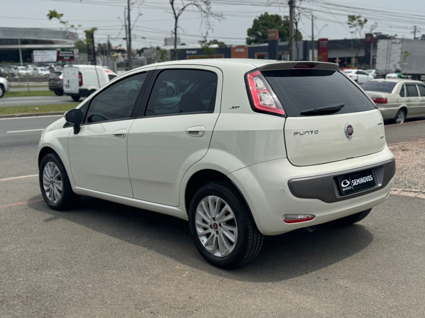 fiat punto 1.6 essence 16v flex 4p manual 2016