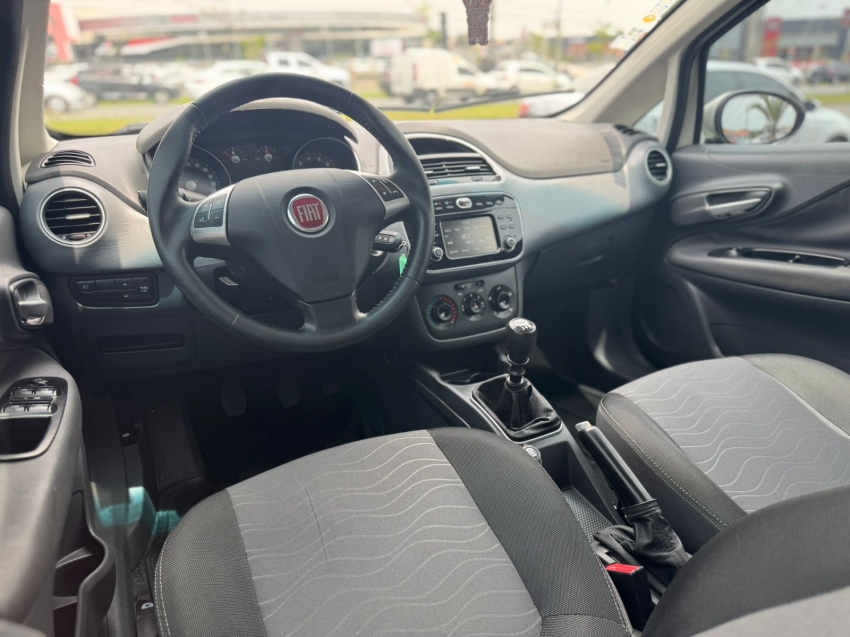 fiat punto 1.6 essence 16v flex 4p manual 2016