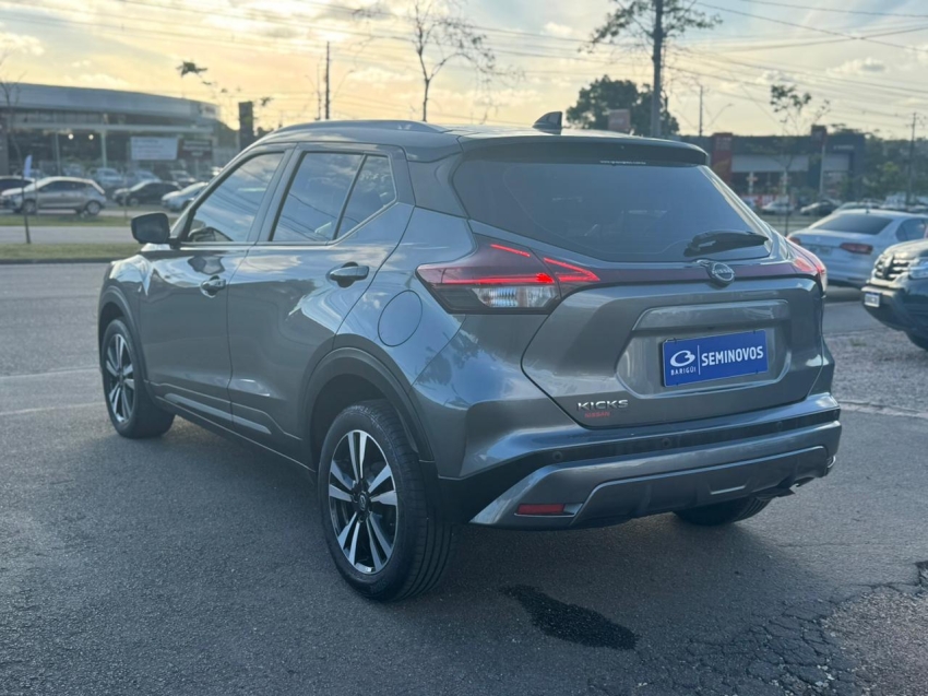 nissan kicks 1.6 16v flexstart exclusive xtronic flex 4p automatico 2024
