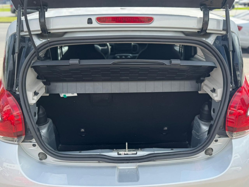 fiat mobi 1.0 evo flex like. manual 4p 202312