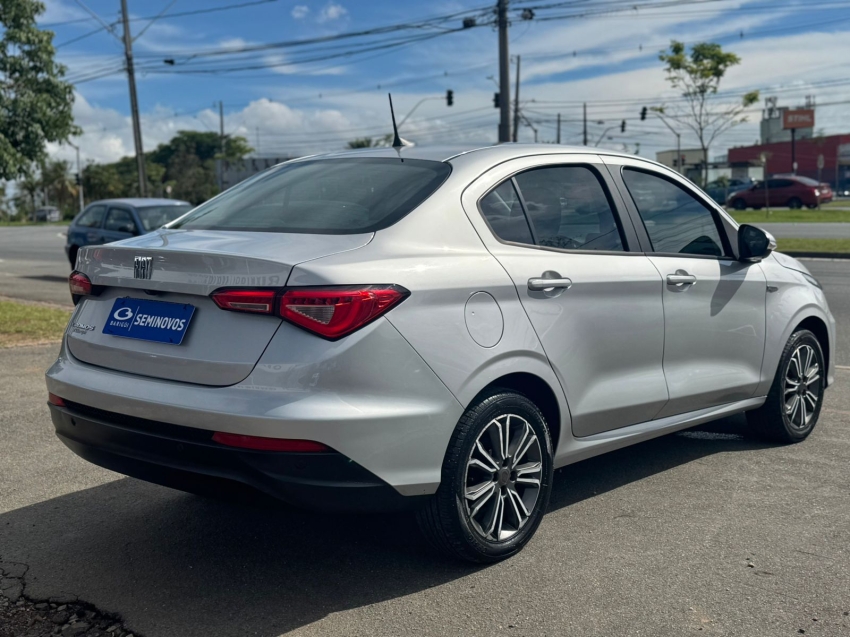 fiat cronos 1.8 e.torq flex precision manual 4p 20196