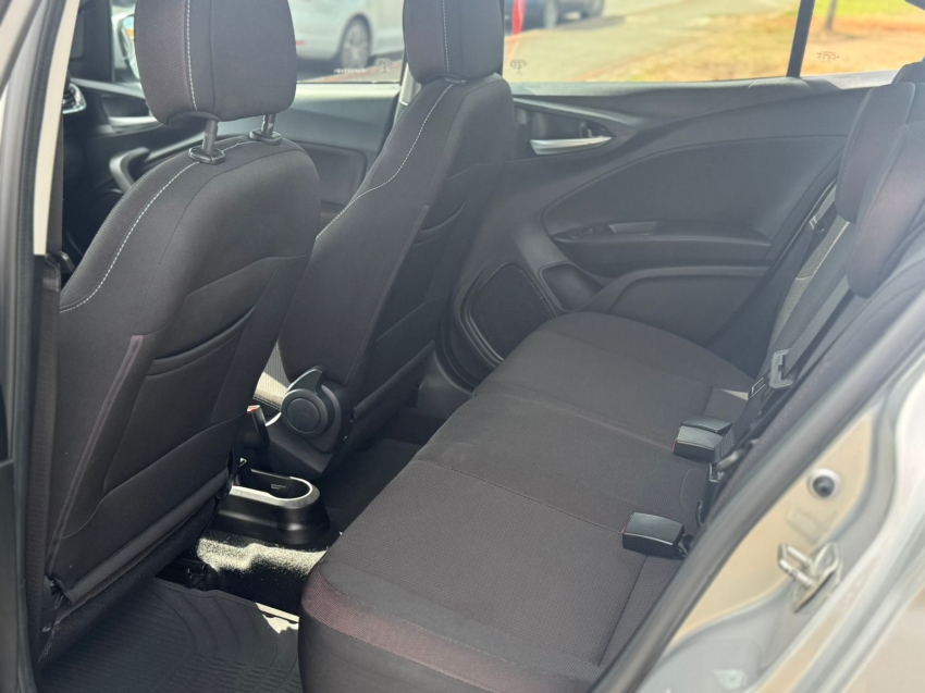fiat cronos 1.8 e.torq flex precision manual 4p 201912