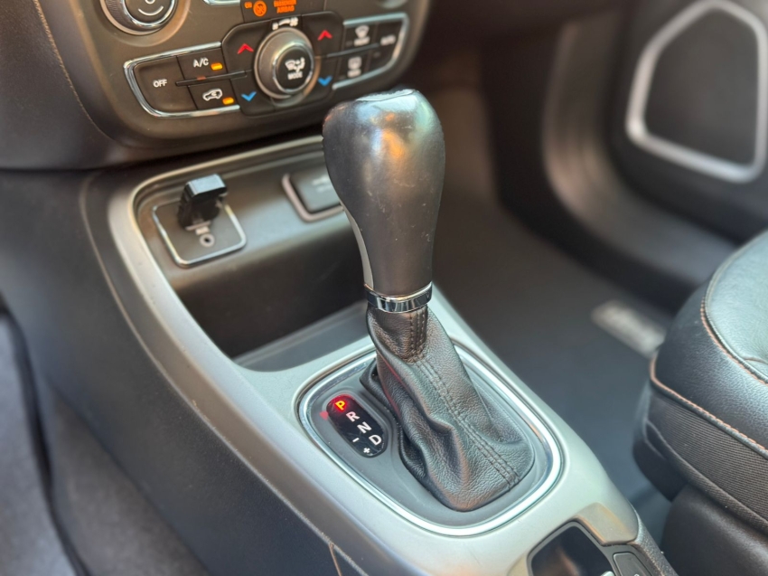 jeep compass 2.0 16v flex sport automatico 4p 202011