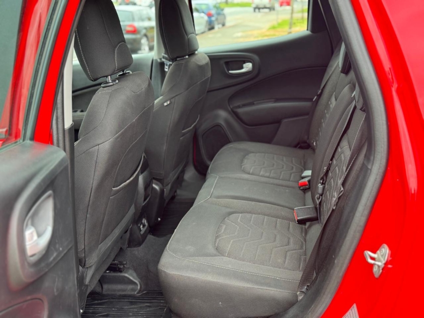 fiat toro 1.3 turbo 270 flex freedom at6 4p automatico 202313