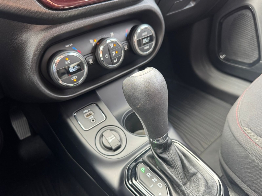 fiat toro 1.8 16v evo flex freedom at6 4p automatico 202013