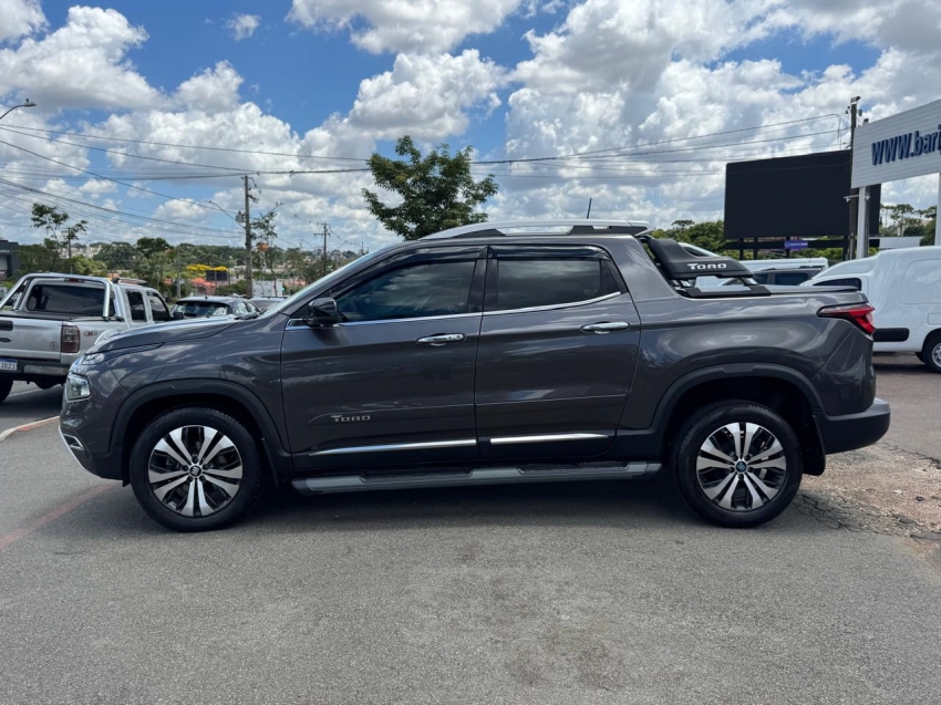 fiat toro 1.3 turbo 270 flex volcano at6 4p automatico 20253