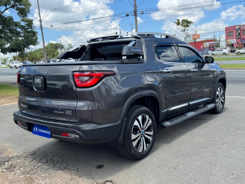 fiat toro 1.3 turbo 270 flex volcano at6 4p automatico 20256