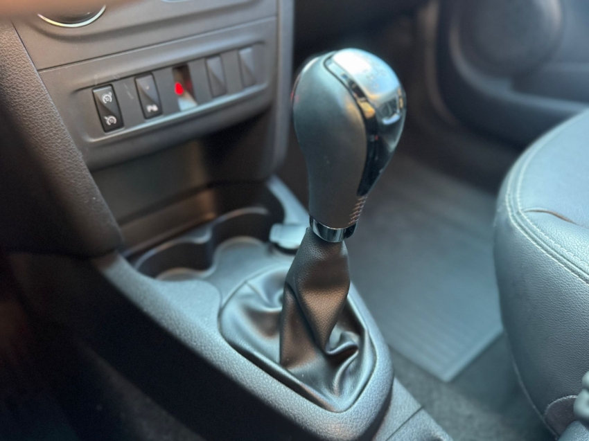 renault stepway 1.6 16v sce flex iconic x-tronic 4p automatico 202413