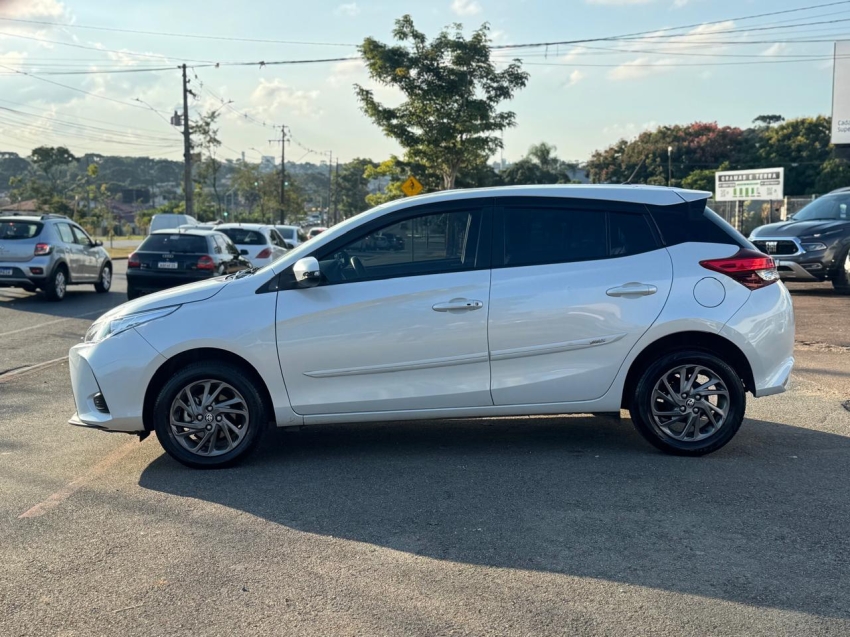 toyota yaris 1.5 16v flex xs multidrive 4p automatico 20243