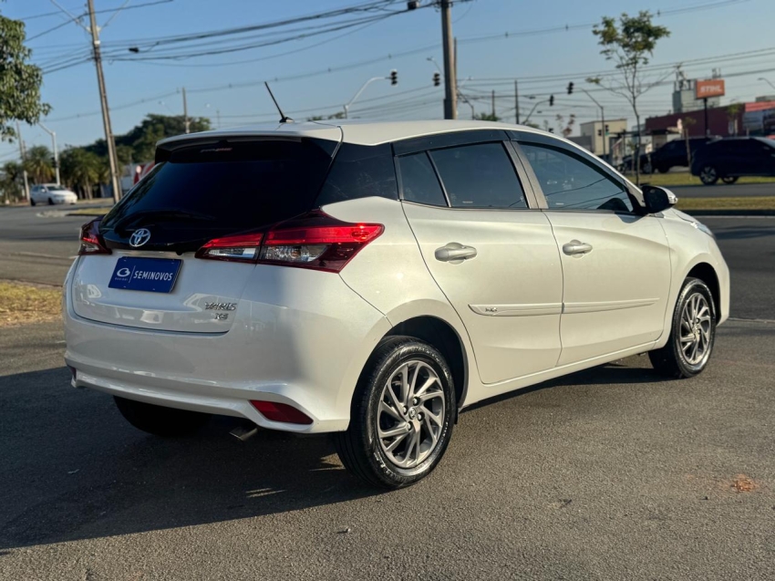 toyota yaris 1.5 16v flex xs multidrive 4p automatico 20246