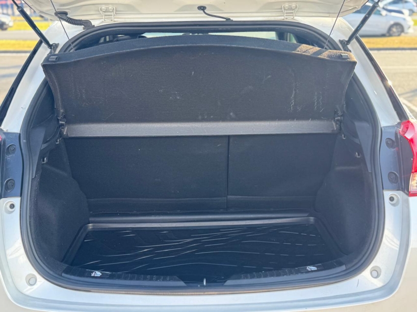 toyota yaris 1.5 16v flex xs multidrive 4p automatico 202417