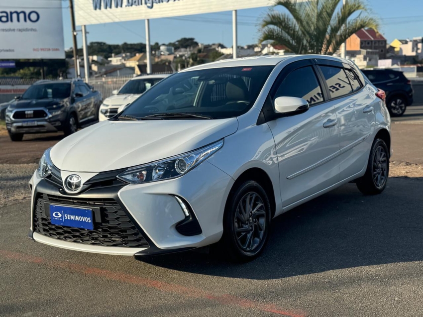 toyota yaris 1.5 16v flex xs multidrive 4p automatico 20242