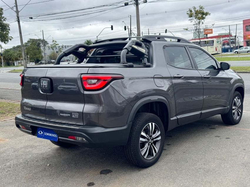 fiat toro 1.3 turbo 270 flex freedom at6 5p automatico 20256