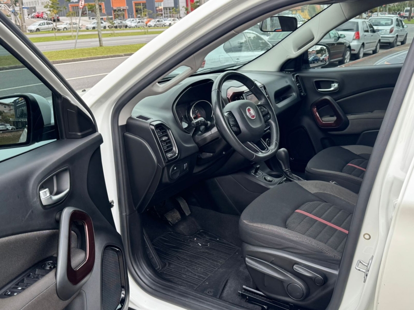 fiat toro 1.8 16v evo flex freedom at6 4p automatico 20208