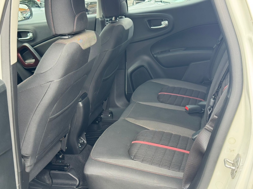 fiat toro 1.8 16v evo flex freedom at6 4p automatico 202014
