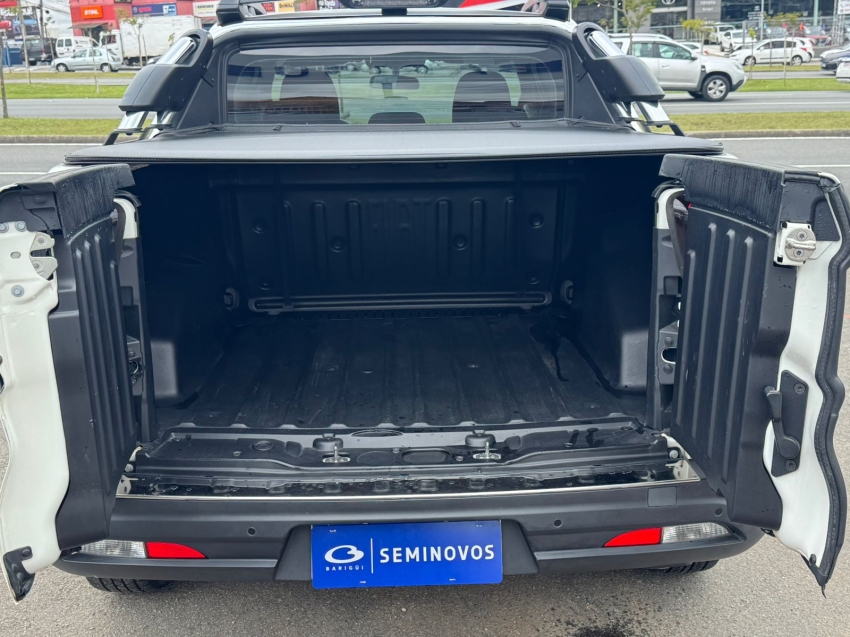 fiat toro 1.8 16v evo flex freedom at6 4p automatico 202015