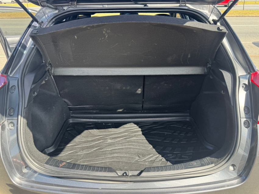 toyota yaris 1.5 16v flex xls connect multidrive 4p automatico 202319