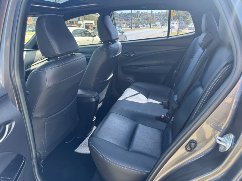 toyota yaris 1.5 16v flex xls connect multidrive 4p automatico 202318