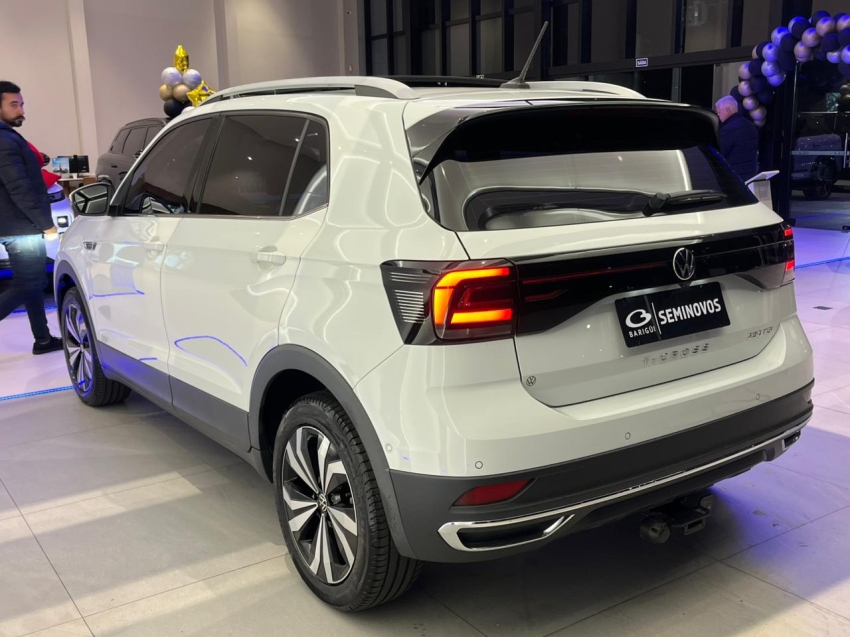 volkswagen t-cross 1.4 250 tsi total flex highline automatico 1.0 4p 20235