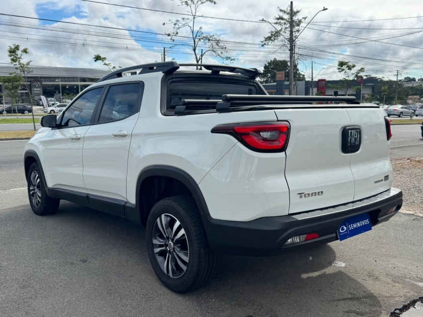 fiat toro 1.3 turbo 270 flex freedom at6 4p automatico 20234