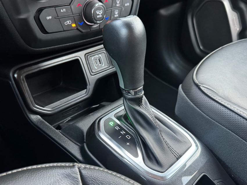 jeep renegade 1.3 t270 turbo flex longitude at6 4p automatico 202411