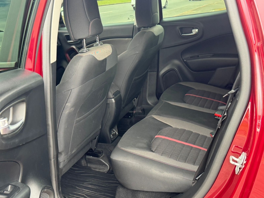 fiat toro 1.8 16v evo flex freedom at6 4p automatico 202116