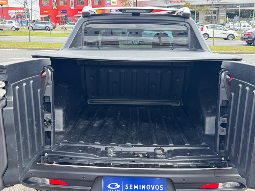 fiat toro 2.0 16v turbo diesel volcano 4wd at9 4p automatico 202511