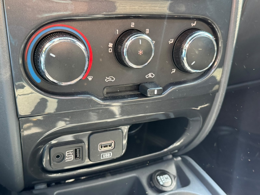 fiat strada 1.8 mpi adventure ce 16v flex 2p manual 1.6 gasolina 201812