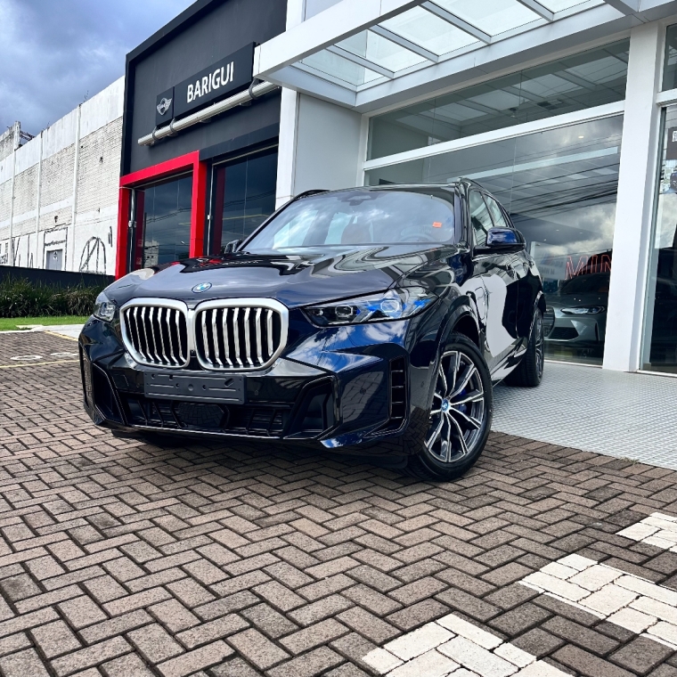 bmw x5 3.0 i6 turbo hibrido xdrive50e m sport automatico 1.8 gasolina 5p 2025