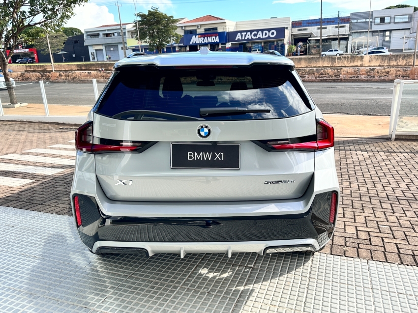 bmw x1 m sport 2.0 gasolina 5p automatico 2024