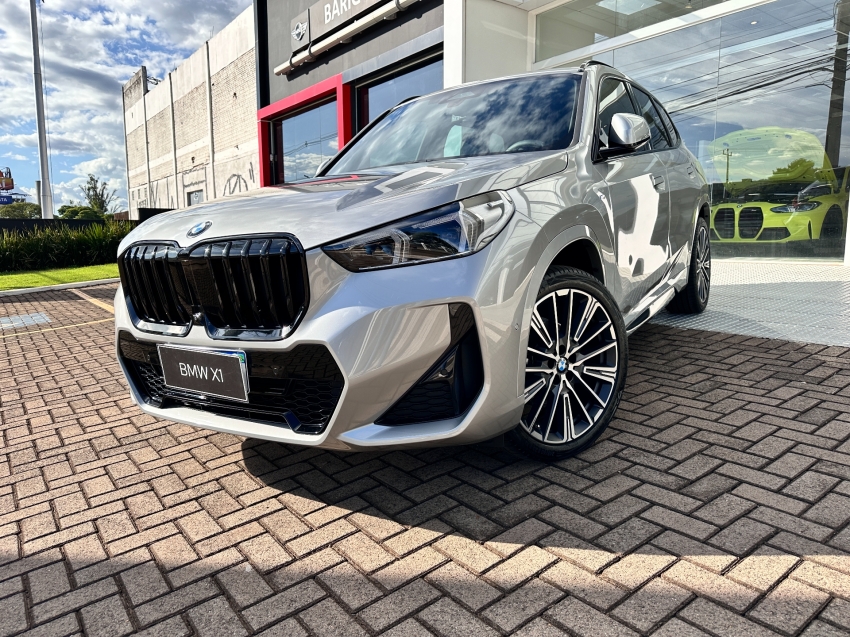 bmw x1 2.0 16v turbo gasolina sdrive20i m sport steptronic 5p automatico 2025