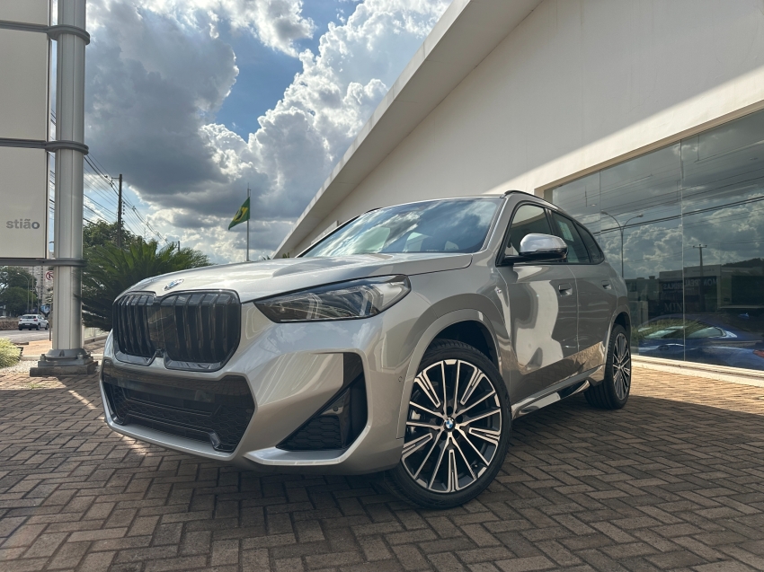 bmw x1 m sport 2.0 gasolina 5p automatico 2024