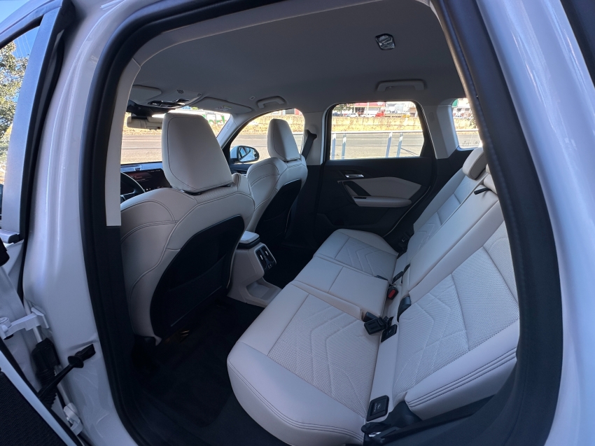 bmw x1 1.5 12v turbo gasolina sdrive18i gp steptronic 5p automatico 2025