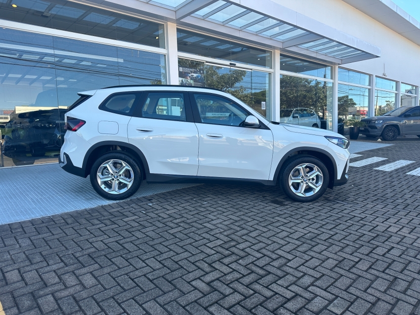 bmw x1 1.5 12v turbo gasolina sdrive18i gp steptronic 5p automatico 2025