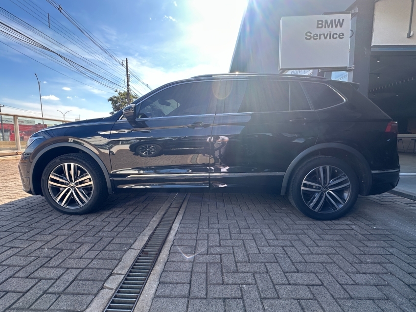 volkswagen tiguan 2.0 300 tsi gasolina allspace r-line automatico 2024