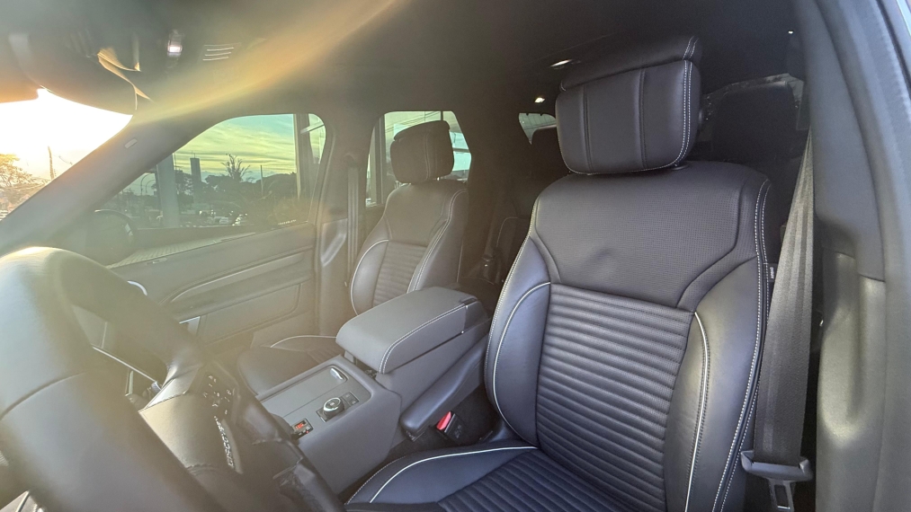 land rover discovery 3.0 d300 turbo diesel mhev metropolitan edition automatico hibrido 4p 2023