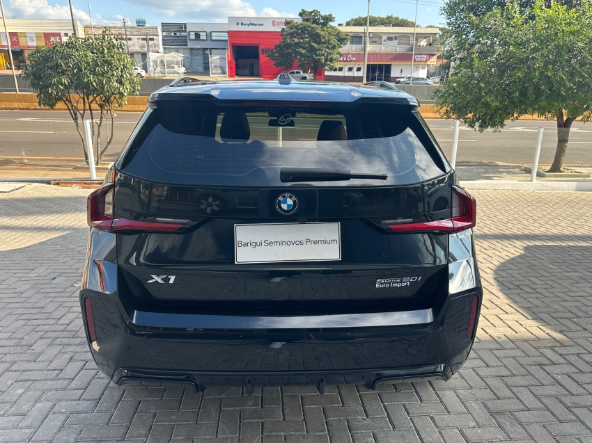 bmw x1 2.0 16v turbo gasolina sdrive20i m sport steptronic 4p automatico 2024