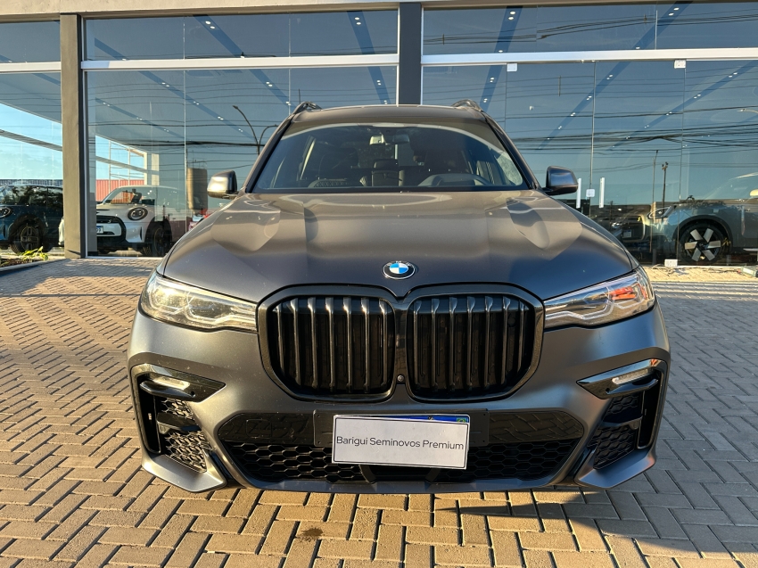 bmw x7 4.4 v8 gasolina m50i dark shadow edition steptronic 3.0 4p automatico 2021