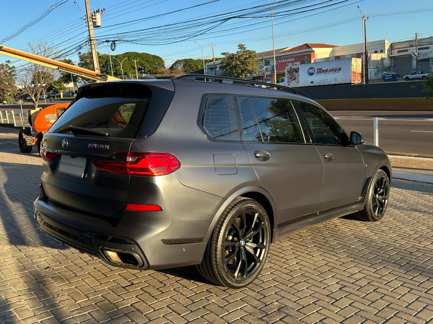 bmw x7 4.4 v8 gasolina m50i dark shadow edition steptronic 3.0 4p automatico 2021
