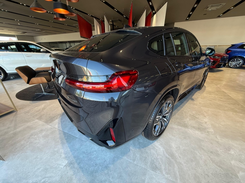 bmw x4 2.0 16v gasolina xdrive20i m sport steptronic 4p automatico 2025