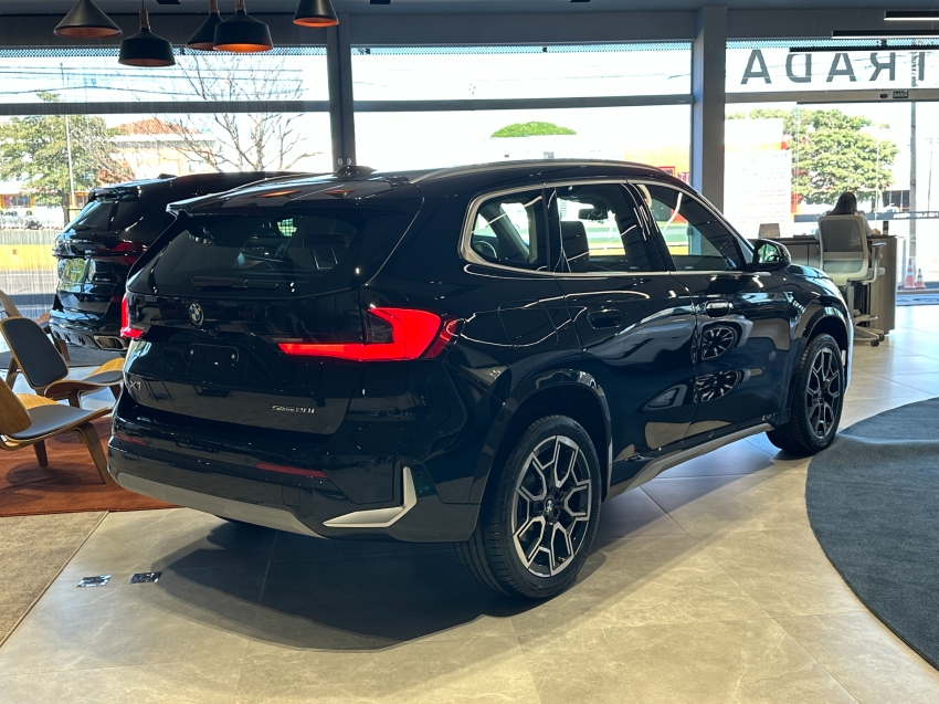 bmw x1 2.0 16v turbo gasolina sdrive20i x-line steptronic 4p automatico 2025