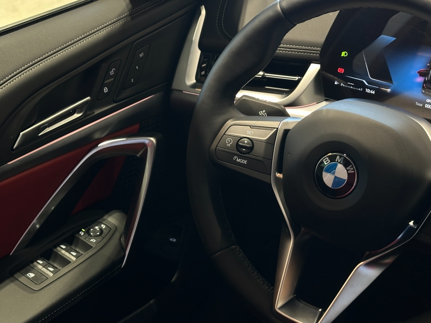 bmw x1 2.0 16v turbo gasolina sdrive20i x-line steptronic 4p automatico 2025
